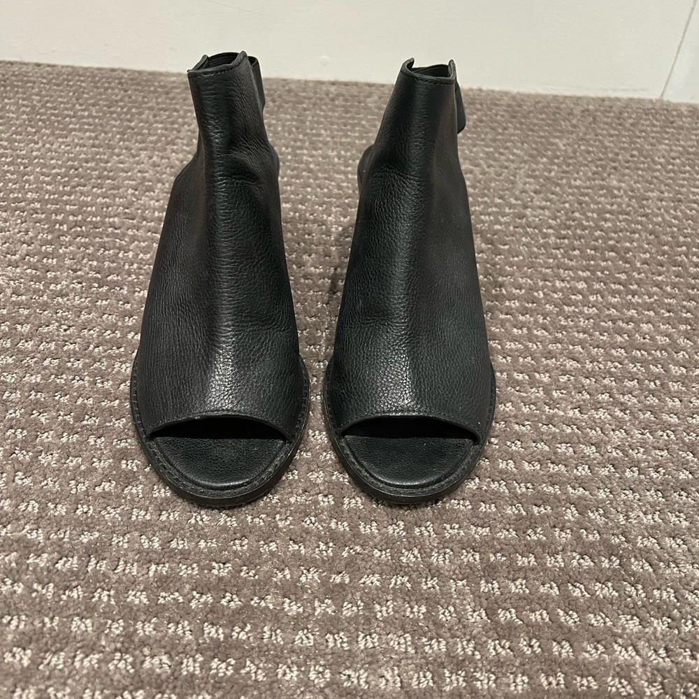 Kenneth Cole Open Toe Bootie Sandals